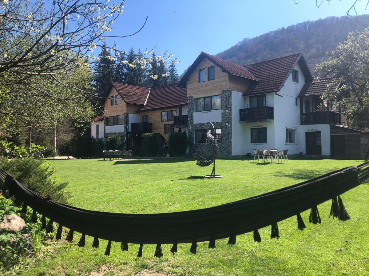Garden Retreat (Adults Only) 호텔 브란 외부 사진