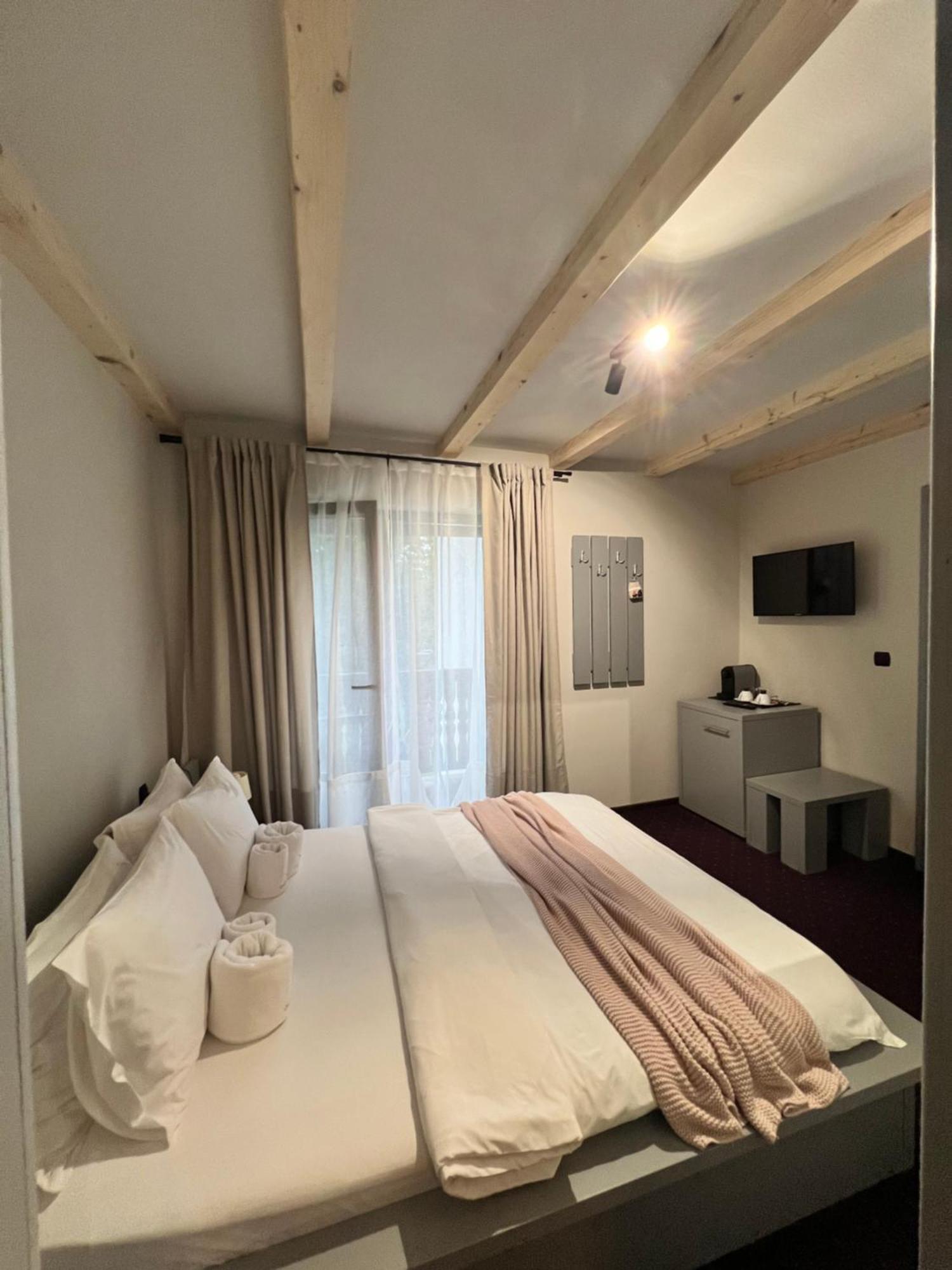 Garden Retreat (Adults Only) 호텔 브란 외부 사진